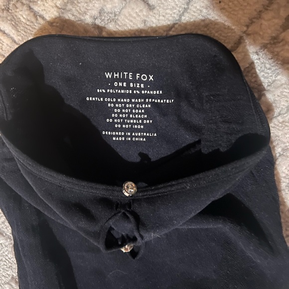 White fox No love Jumpsuit Black - Picture 6 of 6